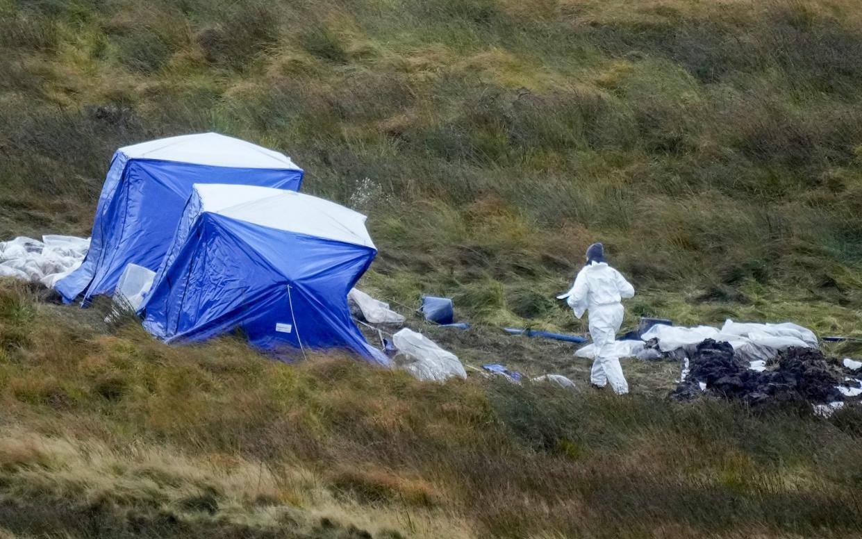 Police forensic scientists prepare to end the seven-day search on Saddleworth Moor for the remains of victim Keith Bennett - Getty Images Europe