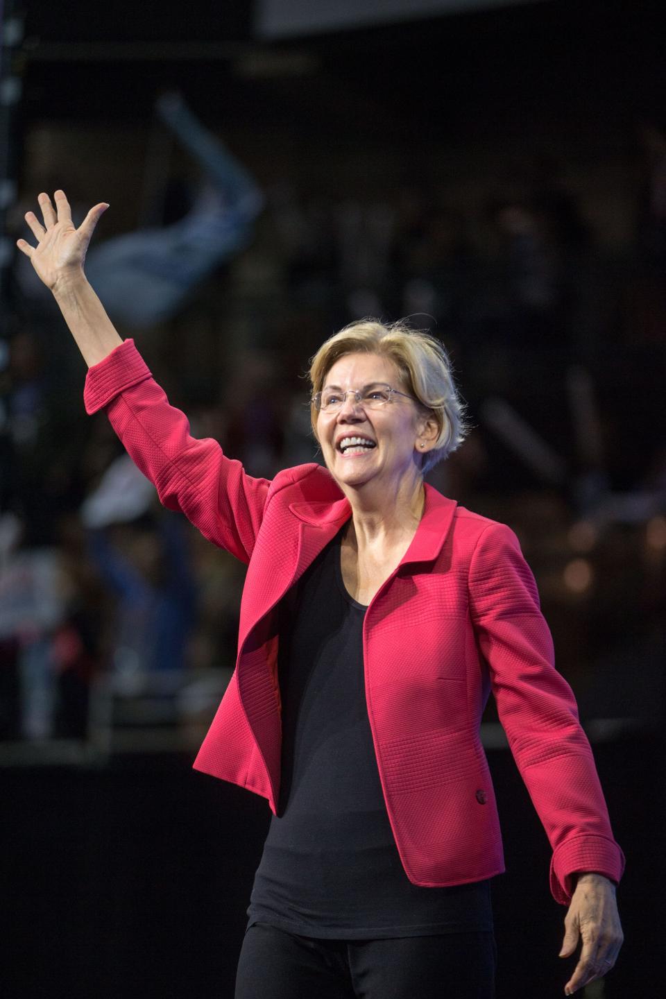 Democratic presidential candidate, Sen. Elizabeth Warren (D-MA)  waves as she takes the stage during the New Hampshire Democratic Party Convention at the SNHU Arena  on September 7, 2019 in Manchester, New Hampshire.  Nineteen presidential candidates will be attending the New Hampshire Democratic Party convention for the state's first cattle call before the 2020 primaries.