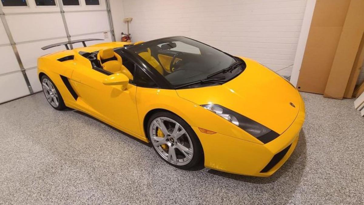 Мъж от Тексас е открит с откраднато Lamborghini в къщата му