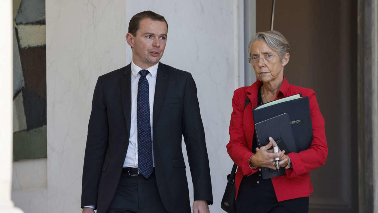 Calendrier, négociations, report...: on en est ou de la réforme des retraites ? (photo d’illustration d’Olivier Dussopt et Elisabeth Borne prise en juillet 2022)