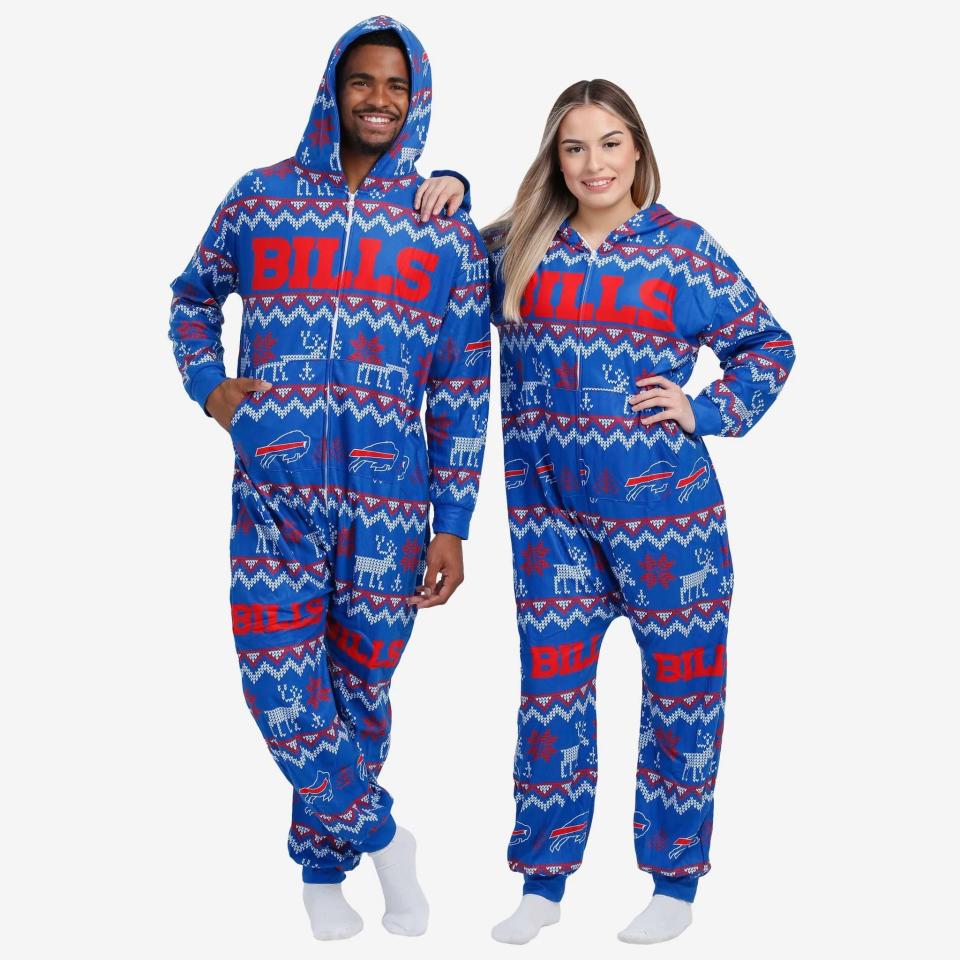 FOCO buffalo bills nordic print hooded onsie