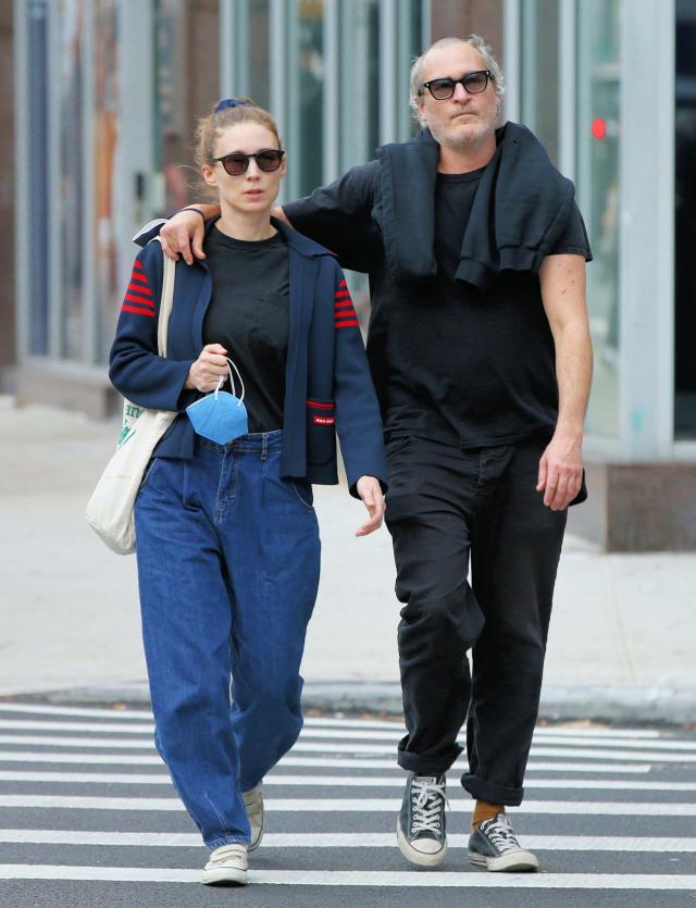 Amber Heard Braves the Rain for Chanel Shopping Trip in Paris, Amber Heard