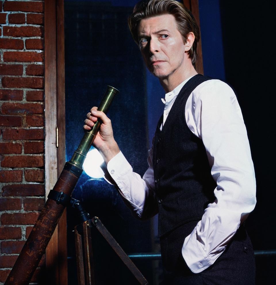 A Preview of Markus Klinko's Bowie Unseen