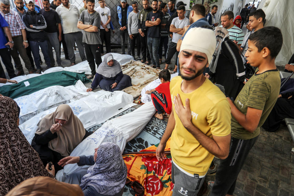 Israeli attacks on Gaza continue (Abed Rahim Khatib / Anadolu via Getty Images)