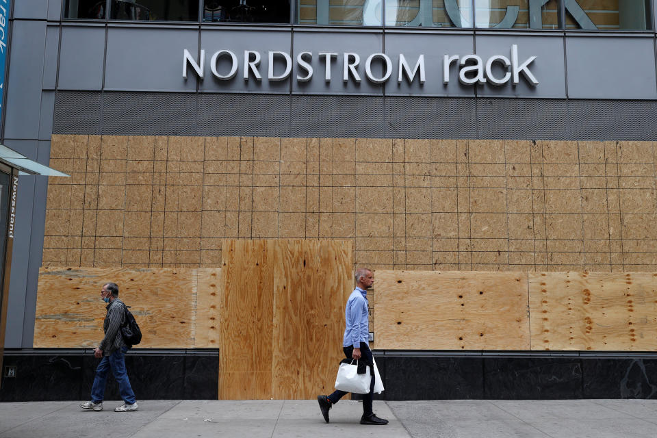 Image: Businesses in midtown Manhattan boarded up during continued protests in New York (Mike Segar / Reuters)