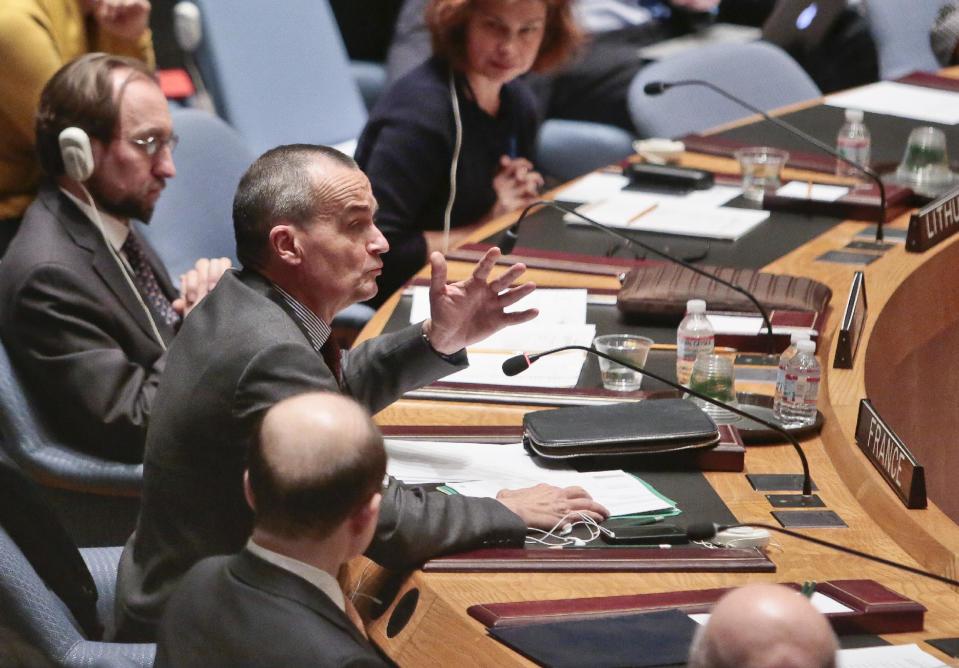 U.N. French Ambassador Gerard Araud, second from left, speaks during a U.N. Security Council meeting on Ukraine, Monday March 3, 2014 at U.N. headquarters. (AP Photo/Bebeto Matthews)