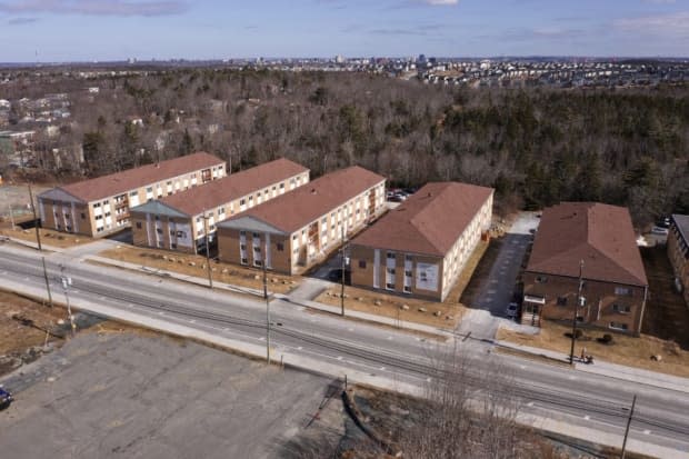 These five apartment buildings along what's known as the 500 block of Herring Cove Road, in the Halifax community of Spryfield, are owned by Telus Pensions Master Trust and run by Metcap Living Management Inc. (Steve Lawrence/CBC - image credit)