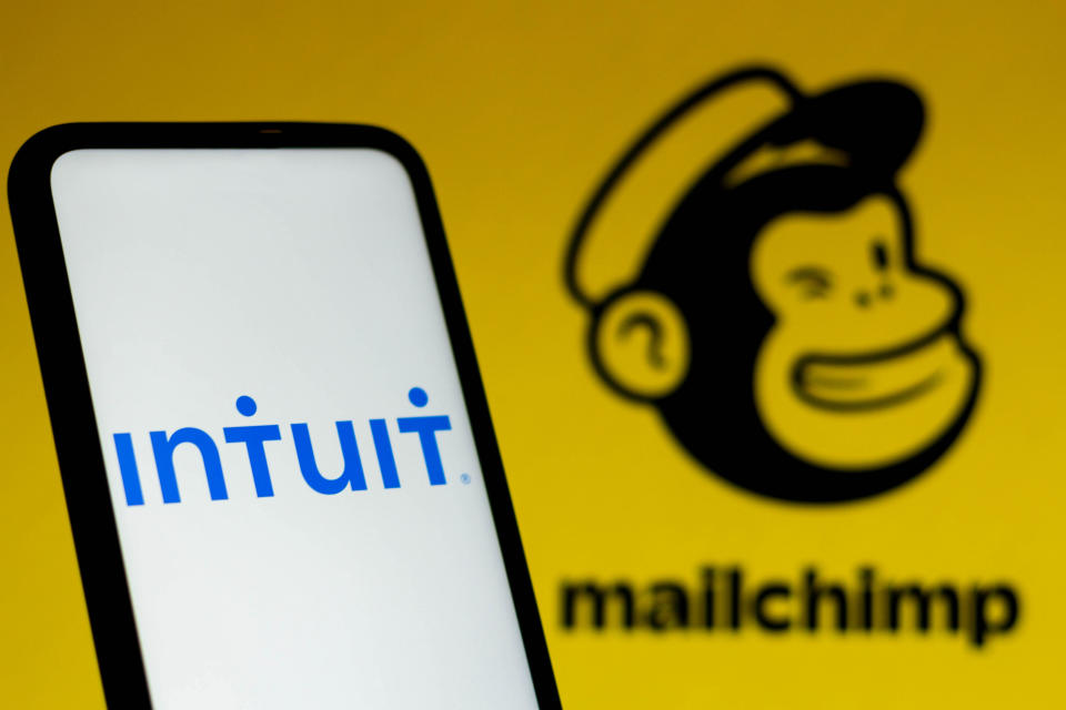 BRAZIL - 2021/09/13: In this photo illustration the Intuit logo seen displayed on a smartphone with a Mailchimp logo in the background. (Photo Illustration by Rafael Henrique/SOPA Images/LightRocket via Getty Images)