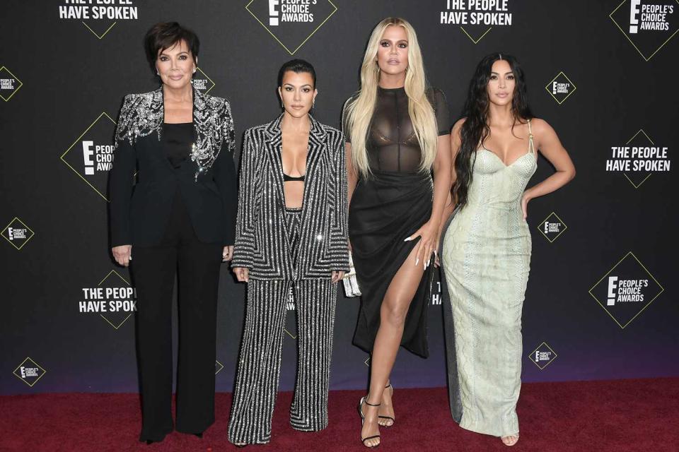 Kris Jenner, Kourtney Kardashian, Khloé Kardashian and Kim Kardashian attend`Kim Kardashian the 2019 E! People's Choice Awards