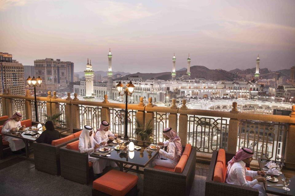 Enjoy dinner at Al Shorfa Restaurant while taking in the view of the Masjidil Haram from above, 11 floors up. (Photo: Al Shorfa)