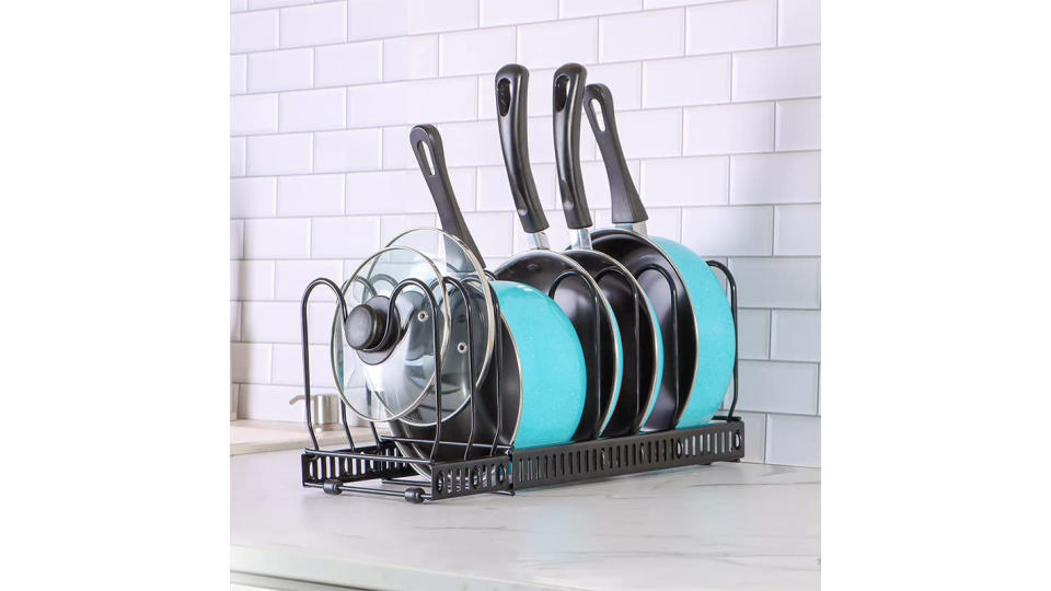 Pan Organiser Rack Expandable Bakeware Rack with 10 Adjustable Dividers. (Photo: Amazon SG)