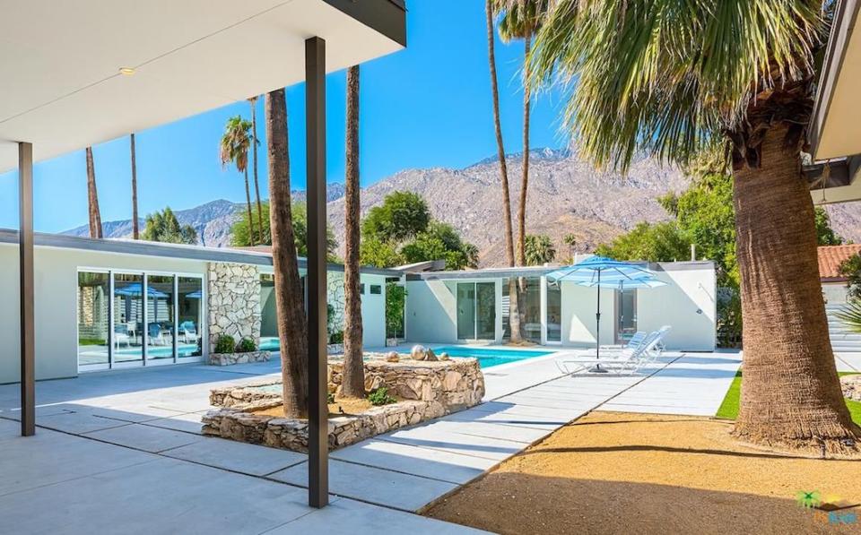 old homes for sale in Palm Springs