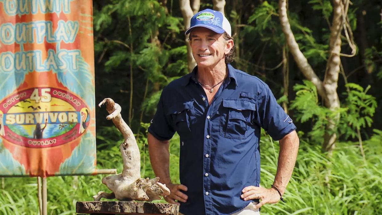  Jeff Probst on Survivor. 