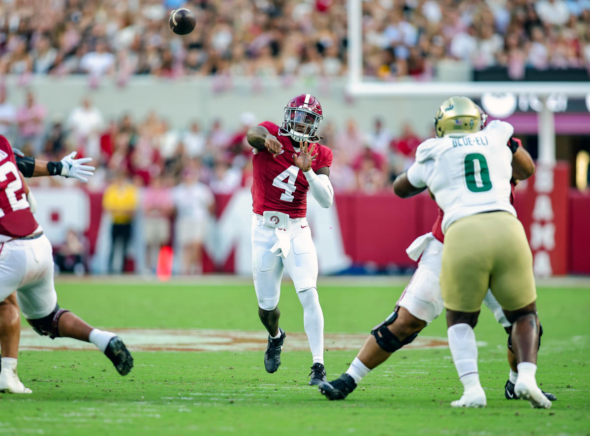 No. 4 Alabama escapes the horror of South Florida in the 4th quarter and wins 42-16