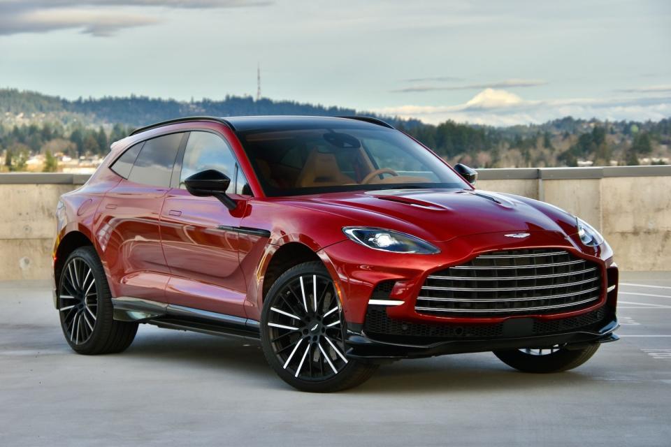 2024 Aston Martin DBX707