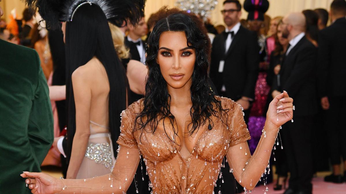 Kim Kardashian's 'Skims' Website Crashes Ahead Of Shapewear Line Launch