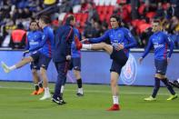 <p>La composition du PSG est tombée. Outre les absences de Kimpembe, suspendu, Marco Verratti est absent, blessé aux adducteurs. Kylian Mbappé, malade cette semaine, est sur le banc. Le 11 : Areola – Berchiche, Thiago Silva, Marquinhos, Dani Alves – Lo Celso, Rabiot, Draxler – Pastore, Cavani, Di Maria. </p>