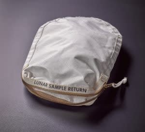 Lunar sample return bag