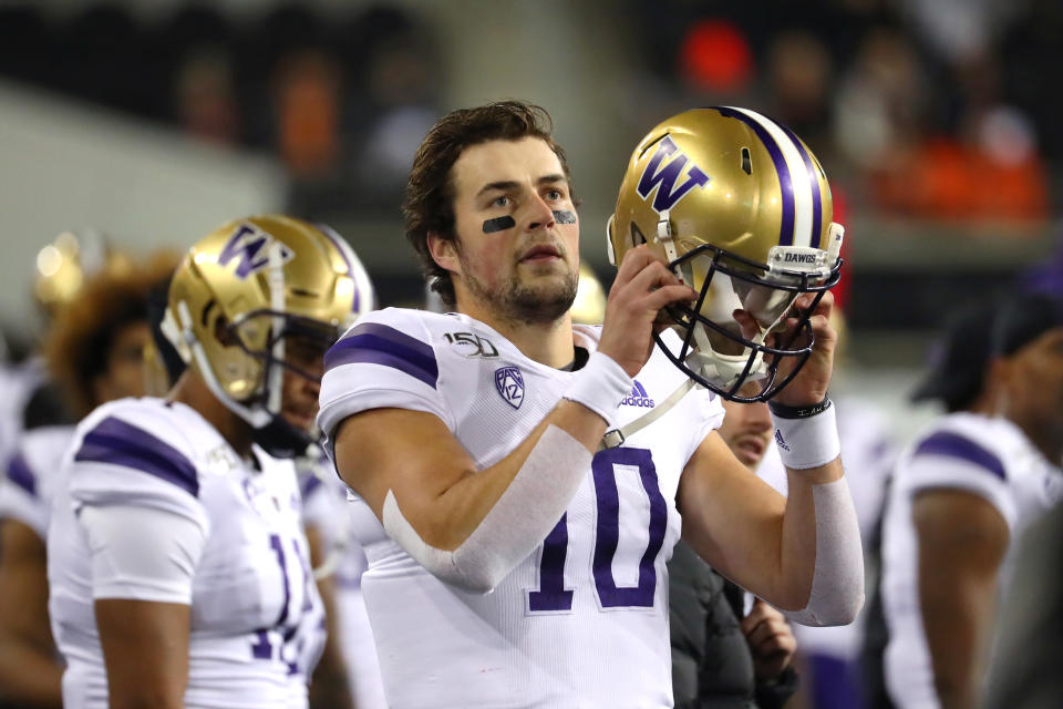 Washington QB Jacob Eason hasn't played his best ball down the stretch. (Photo by Abbie Parr/Getty Images)