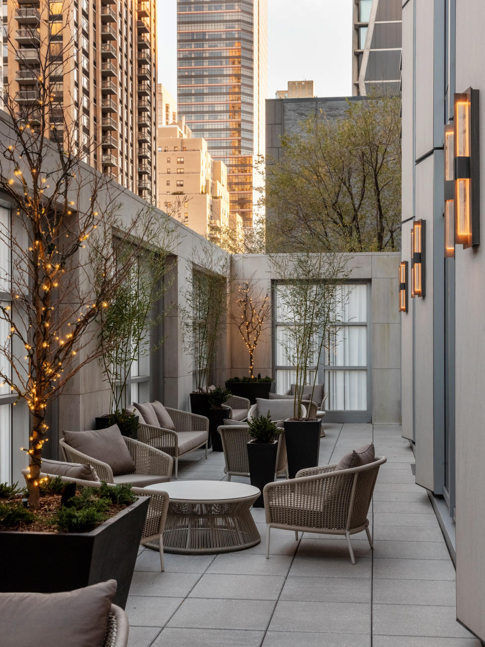 Este espectacular apartamento situado en el número 200 de la Amsterdam Avenue de la ciudad de Nueva York, tiene un precio de 38 millones de dólares y es uno de los escenarios de la exitosa serie de HBO ‘Succession’. Créditos: William Laird / Brown Harris Stevens
