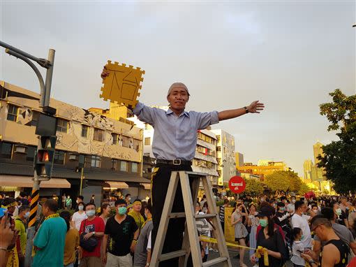 「韓國瑜」到場高呼：罷免我。（圖／記者程永銘攝影）