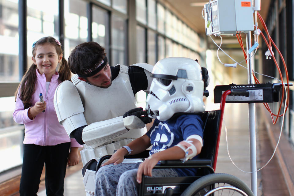 Stormtrooper Completes Walk Across Australia