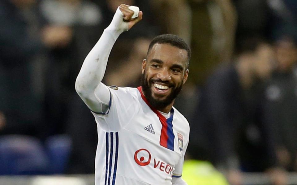 Arsenal prepare to announce £52m Alexandre Lacazette signing after successful medical