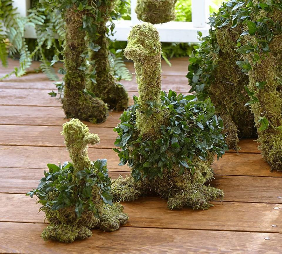 Fresh Ivy Duckling Topiary Small
