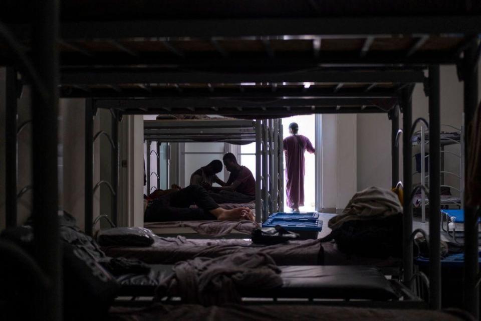 Dormitorio del albergue Assabil en Tijuana, México.