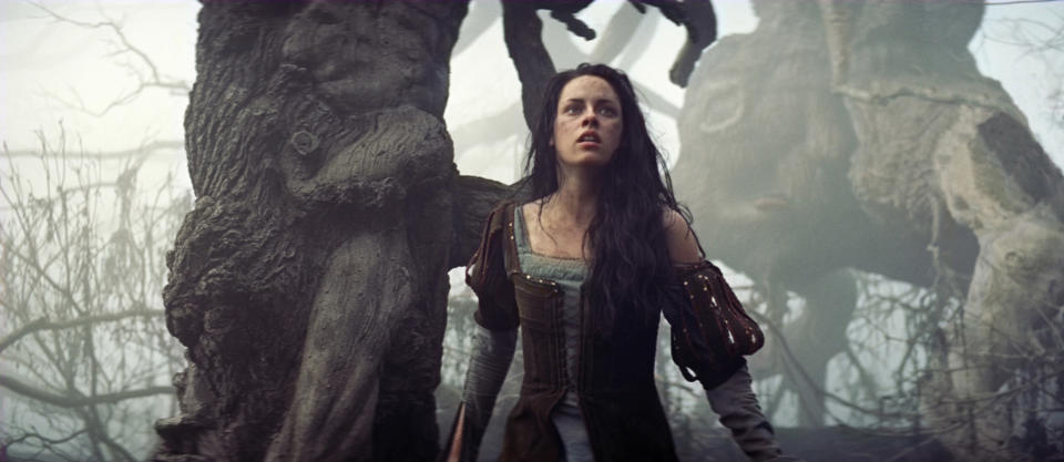 Stewart in <em>Snow White and the Huntsman</em>. (Photo: Universal Pictures/courtesy Everett Collection)