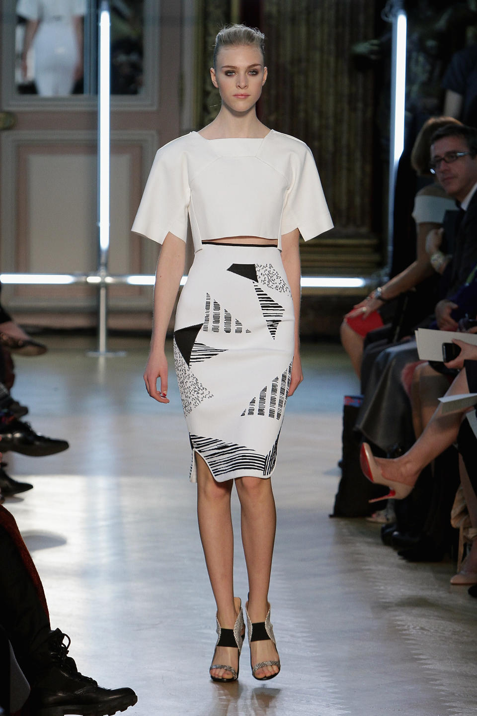 Défilé Roland Mouret collection printemps/été 2013.