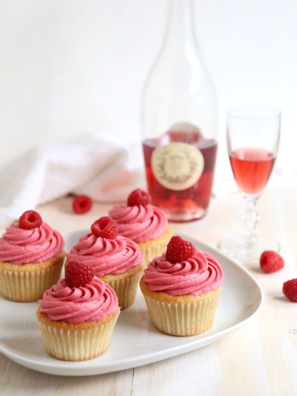 Raspberry Rosé Wine Cupcakes