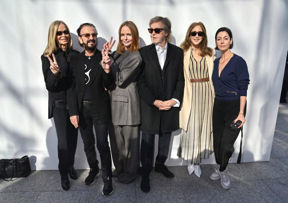 paris, france march 04 l r barbara bach, sir ringo starr, stella mccartney, sir paul mccartney, nancy mccartney and mary mccartney attend the stella mccartney winter 2024 show during paris fashion week on march 04, 2024 in paris, france photo by dave benettgetty images for stella mccartney