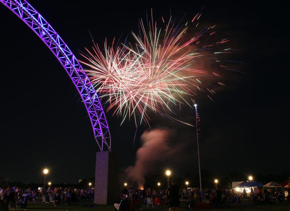 Fireworks explode during Rendezvous on Riverview on July 2, 2021 in Des Moines. 