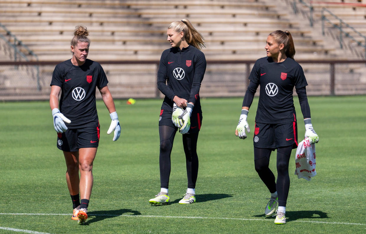 Alyssa Naeher #1, Casey Murphy #18 and Aubrey Kingsbury #21  (Brad Smith / Getty Images for USSF)