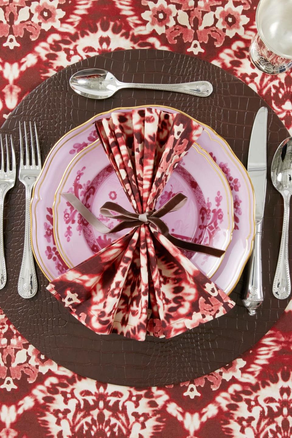 <p><a href="https://go.redirectingat.com?id=74968X1596630&url=https%3A%2F%2Ftnuck.com%2Fcollections%2Fhome%2Fproducts%2Fscarlett-damask-printed-napkins-set-of-4&sref=https%3A%2F%2Fwww.townandcountrymag.com%2Fstyle%2Fhome-decor%2Fg45735107%2Ftuckernuck-home-collection%2F" rel="nofollow noopener" target="_blank" data-ylk="slk:Shop Now;elm:context_link;itc:0;sec:content-canvas" class="link ">Shop Now</a></p><p>Scarlet Damask Printed Napkins Set of 4</p><p>tnuck.com</p><p>$68.00</p>