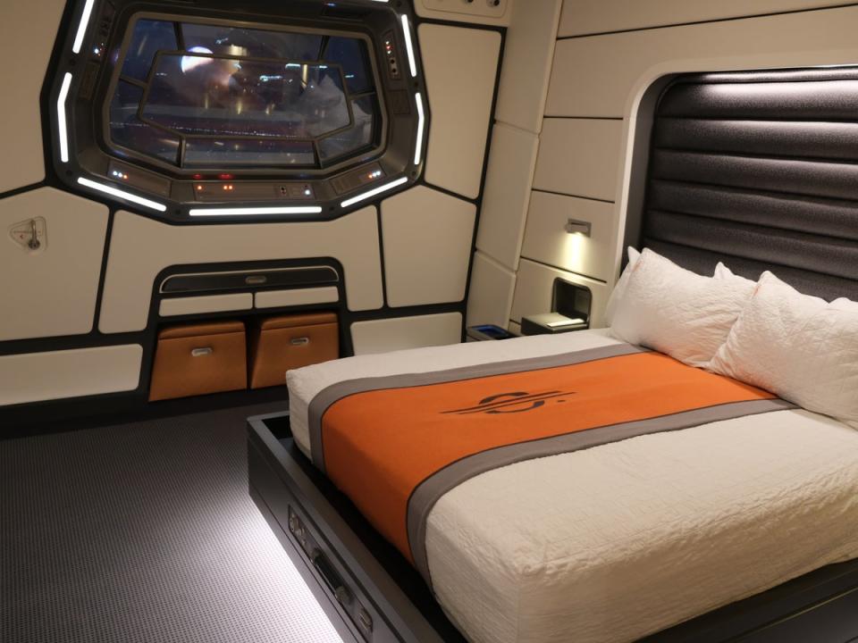 Participants sleeps in ‘cabins’ aboard the starcruiser (Graham E. Hancock)