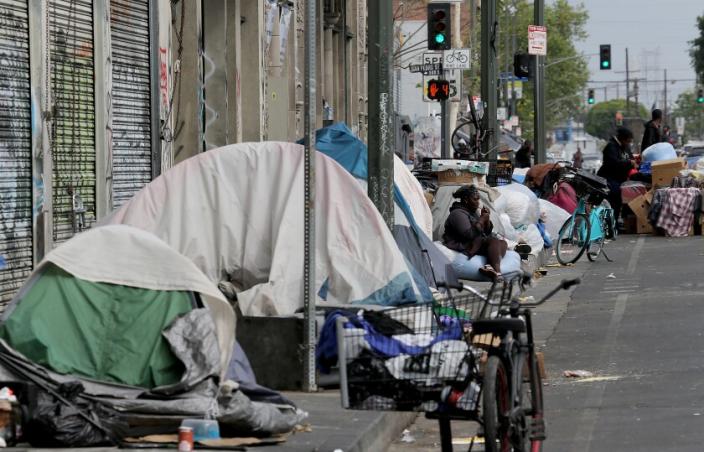 LOS ANGELES, CA - APRIL 21:. Entire blocks are packed with homeless encampments on skid row in downtown Los Angeles. (Luis Sinco / Los Angeles Times) LA homeless