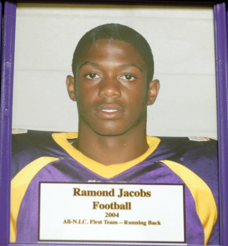 Ramond James, running back, 2001-04