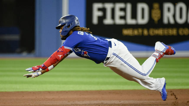 Vladimir Guerrero Jr. home run prediction: How many HRs will Blue Jays 3B  hit in 2022 MLB season? - DraftKings Network