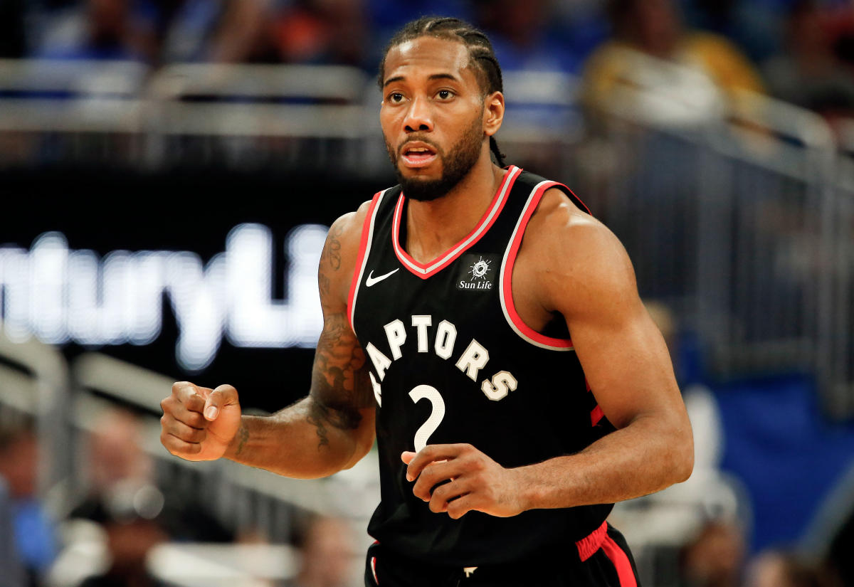 NBA Execs: Kawhi will sign with LA Clippers or Raptors this summer