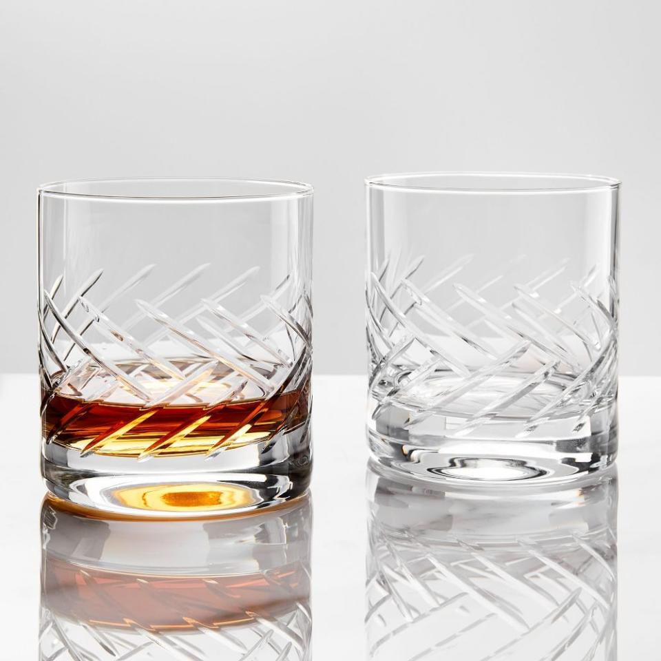 10) Schott Zwiesel Distil Crystal Whiskey Glasses (Set of 4)