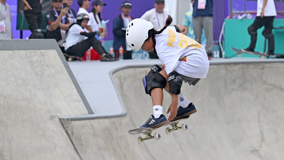 Alegado finished seventh in the women's park final at the Asian Games. - VCG/Getty Images