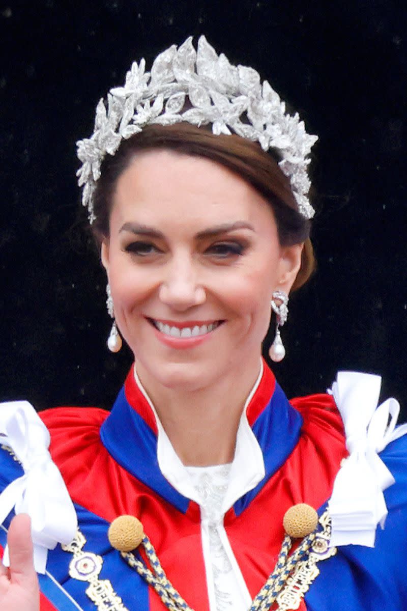 Statement tiara