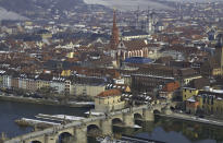 <p>Alle folgenden acht Plätze der Top Ten sind von bayrischen Städten belegt. Würzburg eröffnet die Reihenfolge mit einem Heizölpreis von 80,04 je Liter. (Foto: ddpimages) </p>