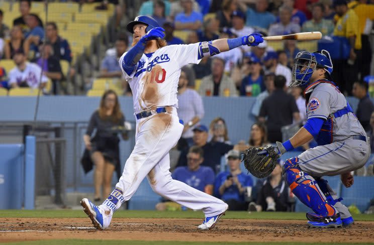 Justin Turner is slashing a ridiculous .382/.472/.557, and yet is not on the All-Star roster. (AP)