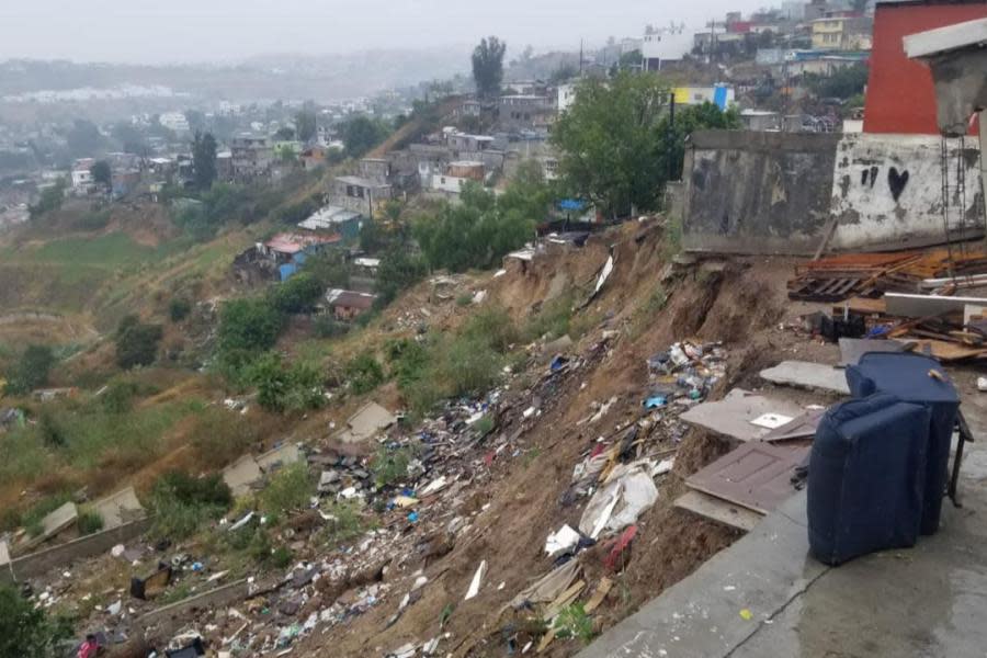 ¡Tormenta Hilary continúa! Alertan a Lomas de Rubí por deslizamiento activo