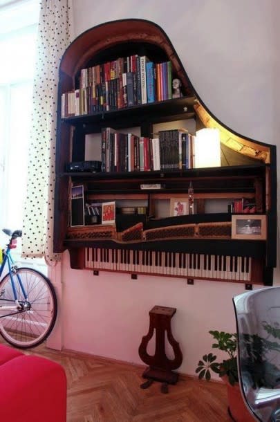 If you’vd got an old grand piano lying around, you could always use that to display your books. Much more interesting to look at than your bod standard book shelf. [Photo: Pinterest]