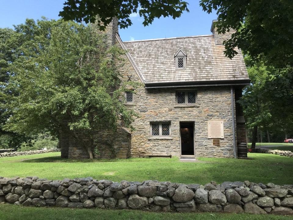 old stone house connecticut Henry Whitfield State Museum