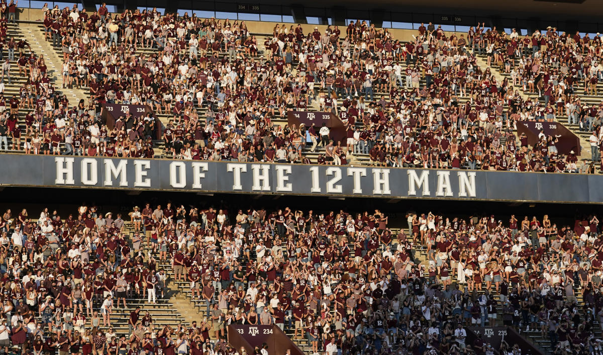 Фондът Texas A&M закрива програма, която позволява на донорите да подкрепят одобрения на спортисти, като се позовава на меморандум на IRS